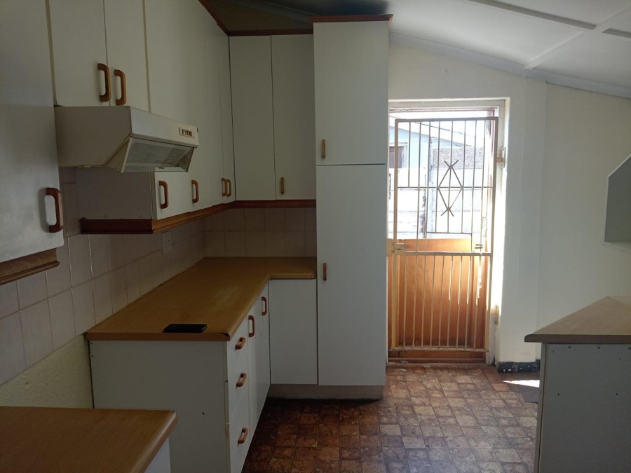 3 Bedroom Property for Sale in Heideveld Western Cape